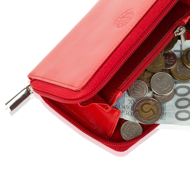 BETLEWSKI® BASIC – Portfel damski w eleganckiej czerwieni