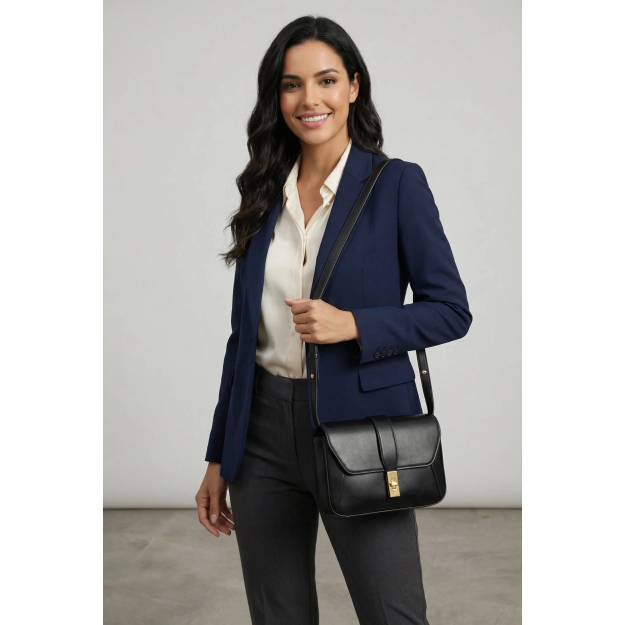 BETLEWSKI® REESE – Mała listonoszka w klasycznej czerni